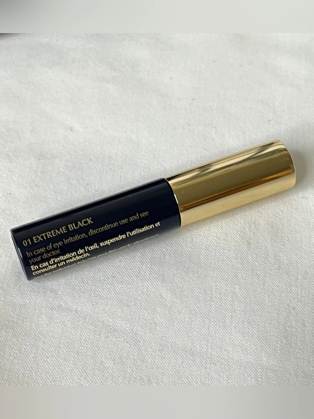 Estee Lauder Pure Color Sculpting Eyeshadow Palette Mascara and Cosmetic Bag